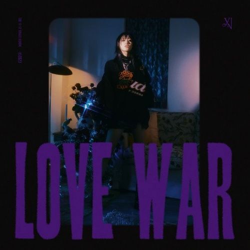 Album Love & War - YENA